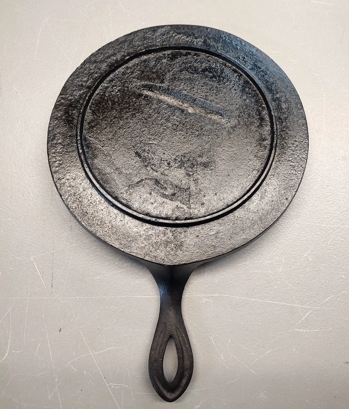 FULLY RESTORED Fancy Handle 1800's Gate Marked 9" cast iron griddle #7 Skillet
