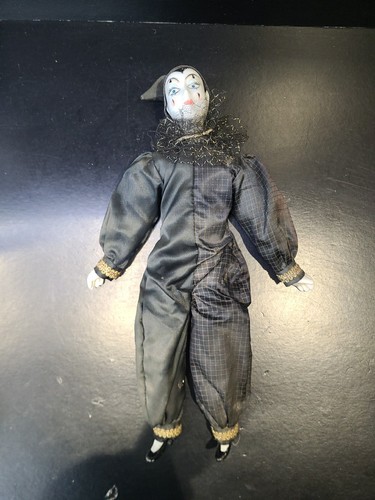 Vintage 16" Porcelain Pierrot Harlequin Doll Figurine Clown Black Gold FREEPOST - Bild 6 von 9