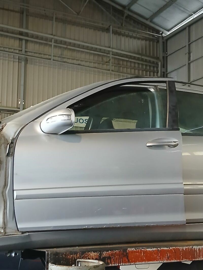 1201392 MERCEDES-BENZ CLASS C W203 FAMILY 220 T CDI LA Front Left Door