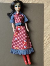 🤍 Vintage 1960s or 1970s Barbie, Tressy Doll Size Clone Doll & Outfit - VGC