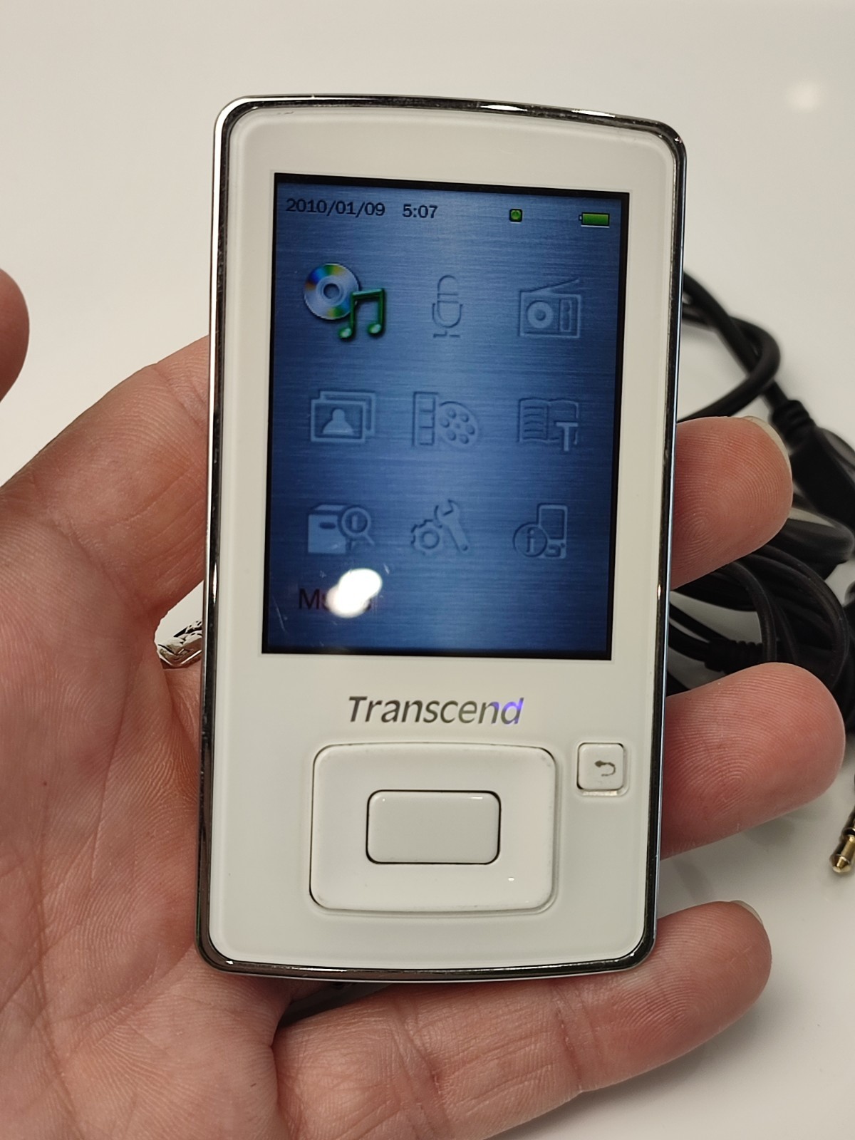 MP3 Player TRANSCEND Digital Music MP3 MP4 Player FM Radio 8GB MP870