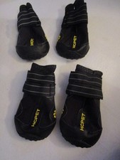 4 Pcs Mesh Dog Boots Pet Shoes Boots Paw Protector Anti-slip Soles New