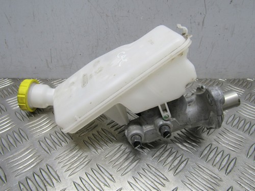 CITROEN C4 CACTUS 2014-18 BRAKE MASTER CYLINDER (1.2l 12v Petrol)         O2786 - Picture 1 of 8