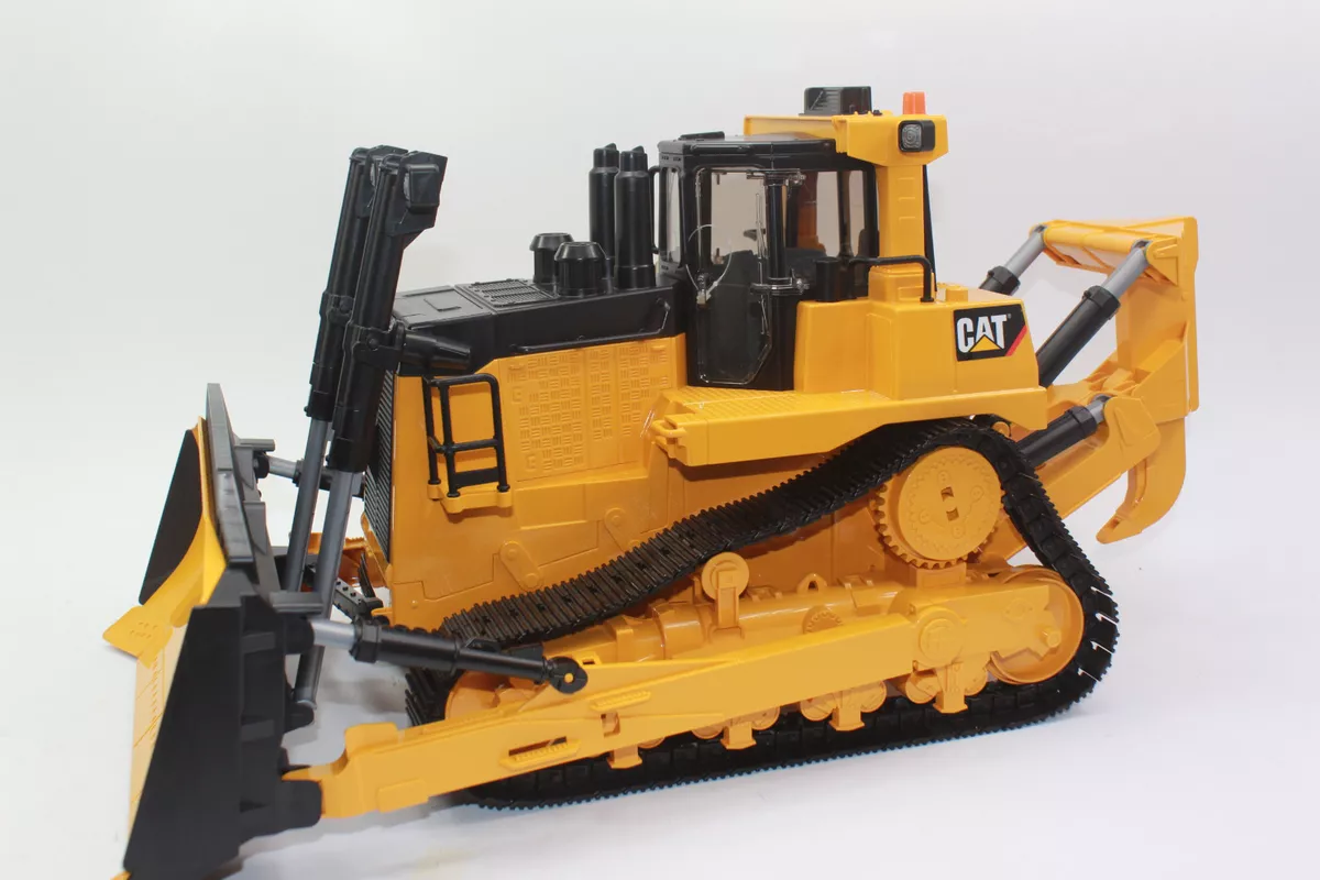 Bruder clearance cat d11