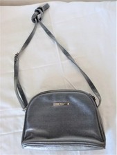 Aus einer Auflösung: schöne Designer Handtasche von Marc Chantal - M.C.