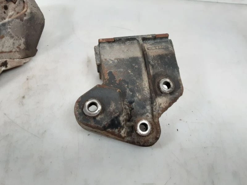 Soportes de montaje de motor Jeep TJ Wrangler 4,0 L 2000 2001 2002 2003 2004-2006 84155 Foto 4 de 4