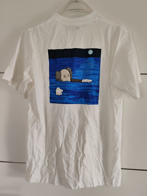 Kaws x Uniqlo T-Shirt Blau Weiß L