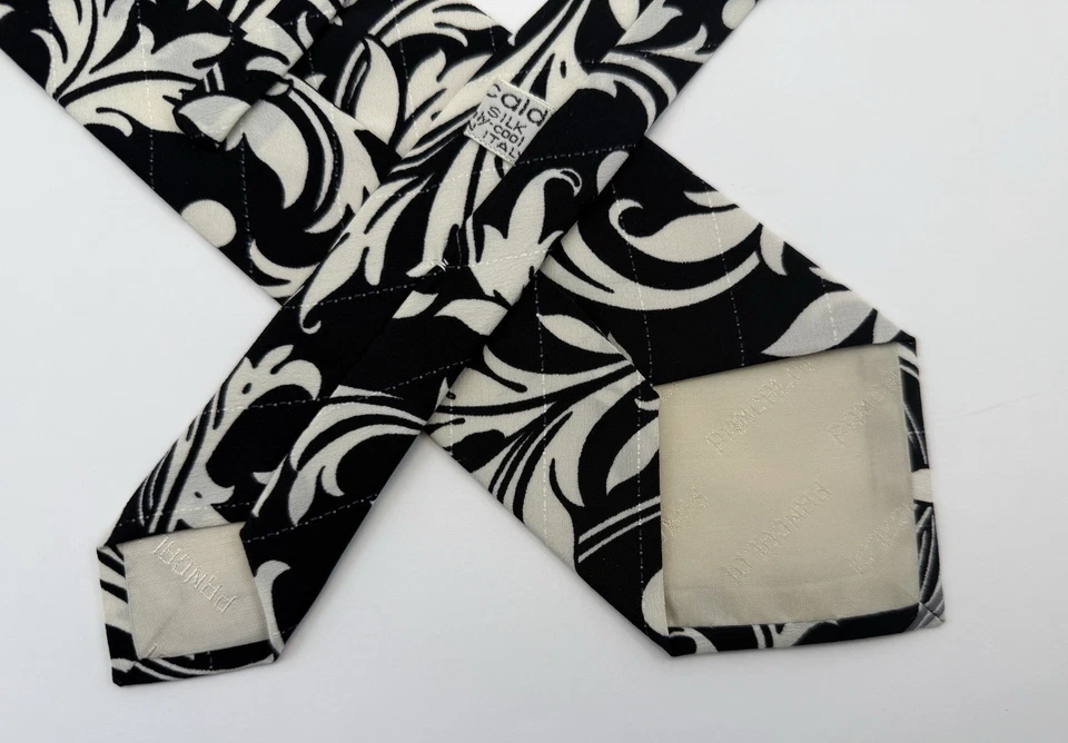 Corbata de seda Pancaldi negra blanca gris patrón floral rayas centrales Italia 56" nueva sin etiquetas Foto 3 de 4