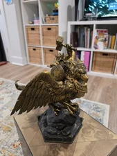 World Of Warcraft 20th Aniversary Golden Griffon Rider Statue MINT
