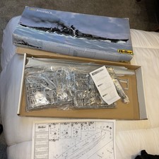 Heller #81078 1:400 German Bismark Battleship Model Kit. Complete. Vintage kit