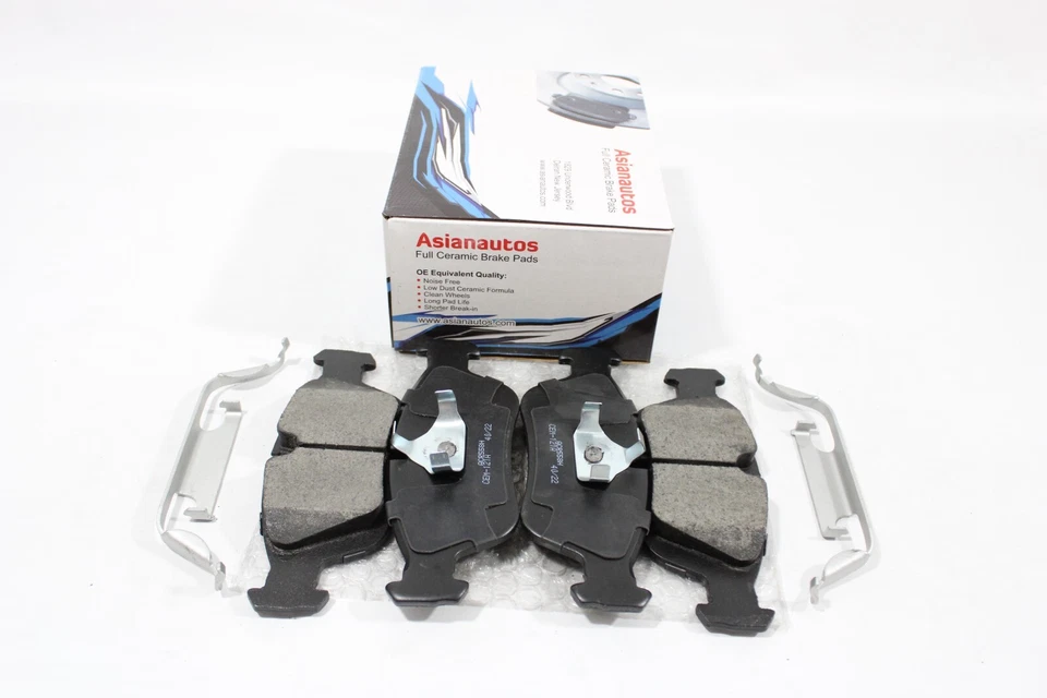 Asianautos Full Ceramic Front Brake Pads With Hardware For BMW 323Ci 2000 Foto 2 de 4