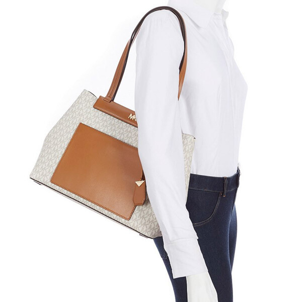 MICHAEL KORS TASCHE/BAG MEREDITH MD EW BONDED TOTE SIGNATURE vanilla
