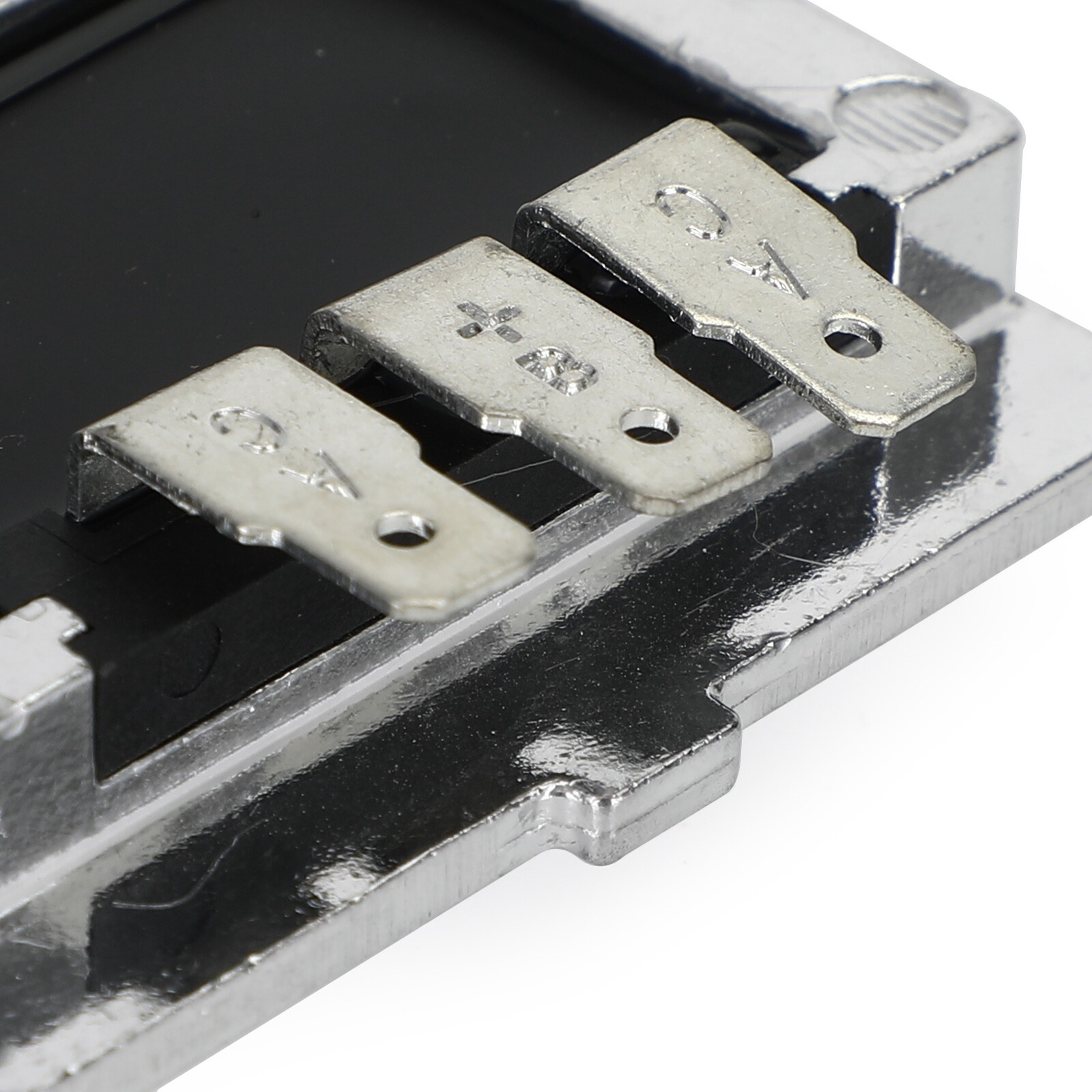 Componente Elettrico Motori Onan Raddrizzatore/regolatore Di Tensione 12V Per Motori Onan 16HP, 18HP, 20HP - Modelli P216, P218, P220 Regolatore Tensione Onan 16HP 18HP