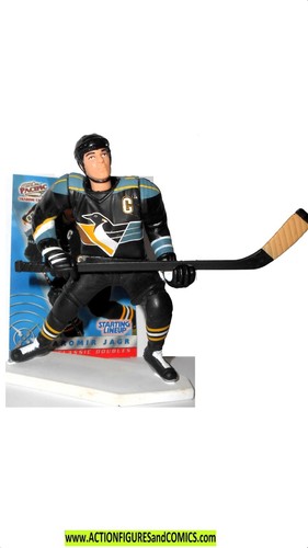 Tarjeta coleccionable Starting Lineup JAROMIR JAGR 2000 Hockey Deportes Clásicos Dobles - Imagen 2 de 3