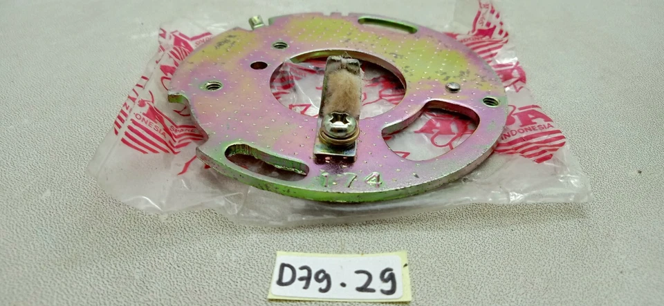 Placa de punto de contacto Honda C70 Cub C50 C100 C110 C700 nueva Foto 3 de 4