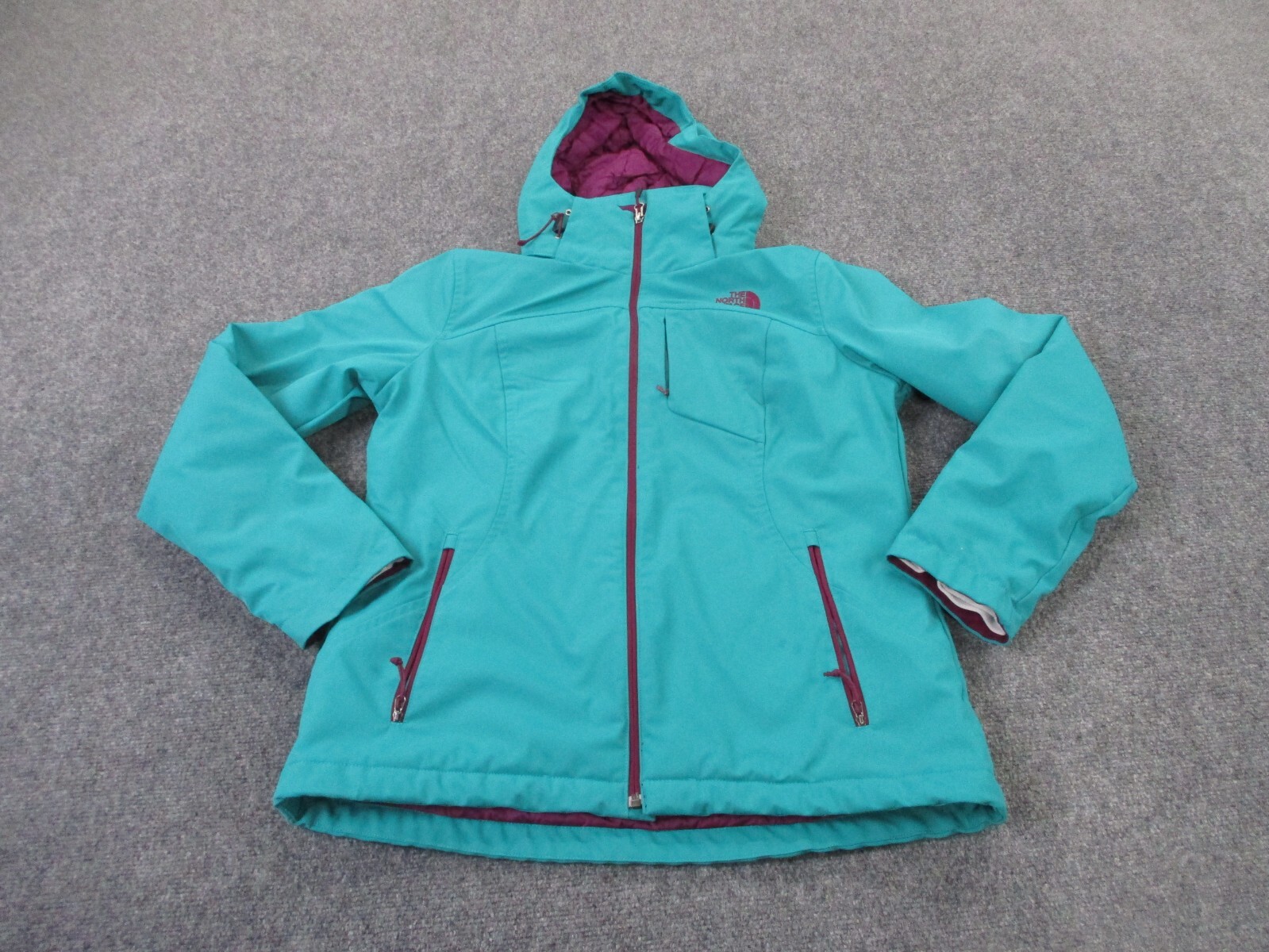 The North Face Womens Blue L Puffer Jacket for Hiking Camping Outdoors  
