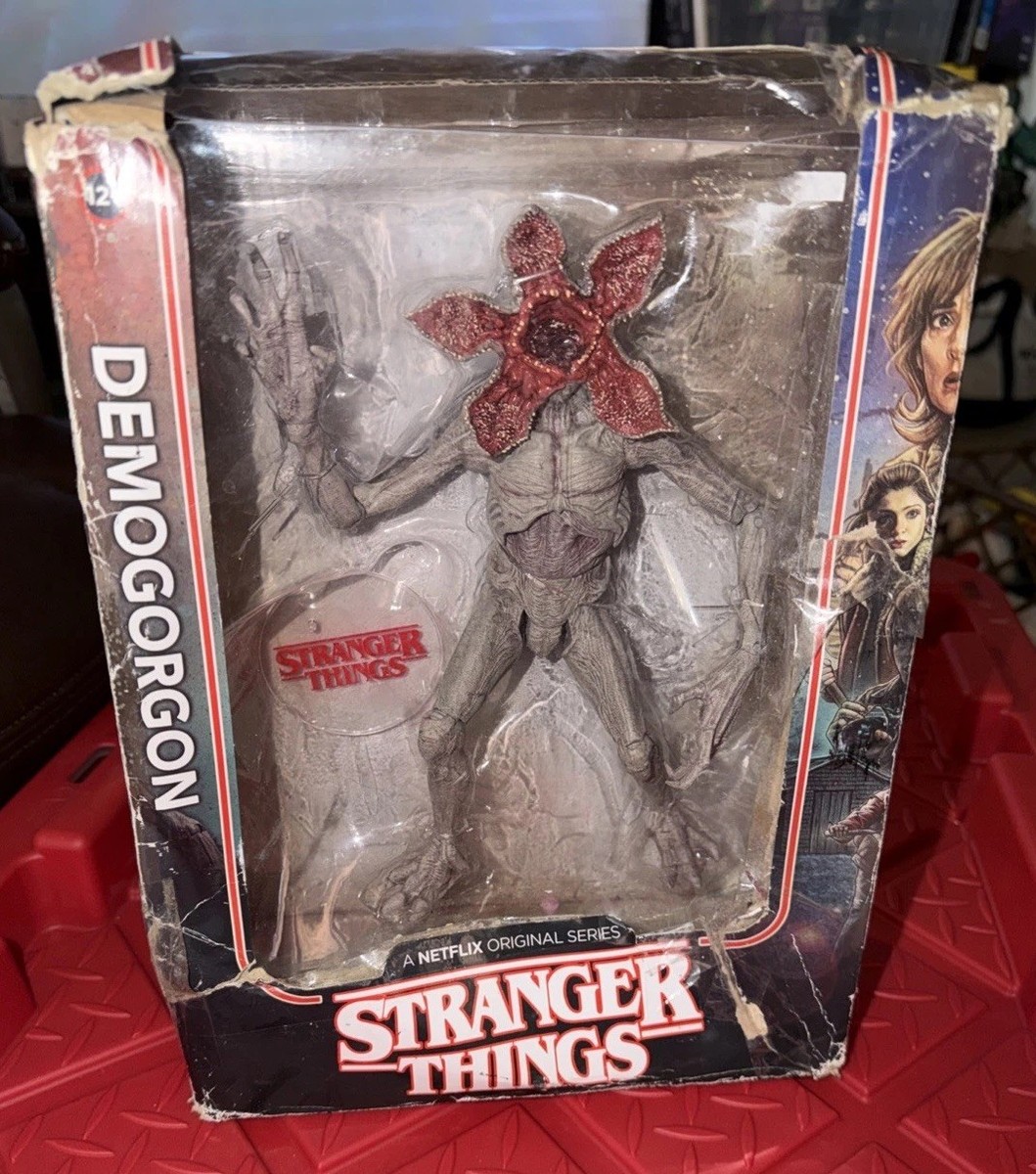 マクファーレントイズ デモゴルゴン Amazon.com: McFarlane Toys Stranger Things Demogorgon Deluxe