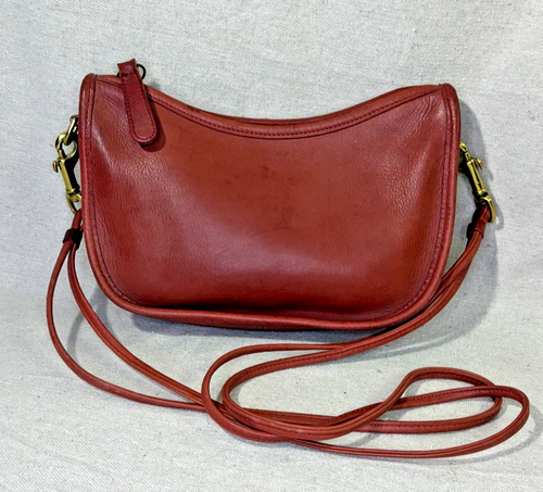Vintage Coach Crescent Hobo Crossbody Y2K Burgundy Leather Made USA Zip Bag - Picture 1 of 7