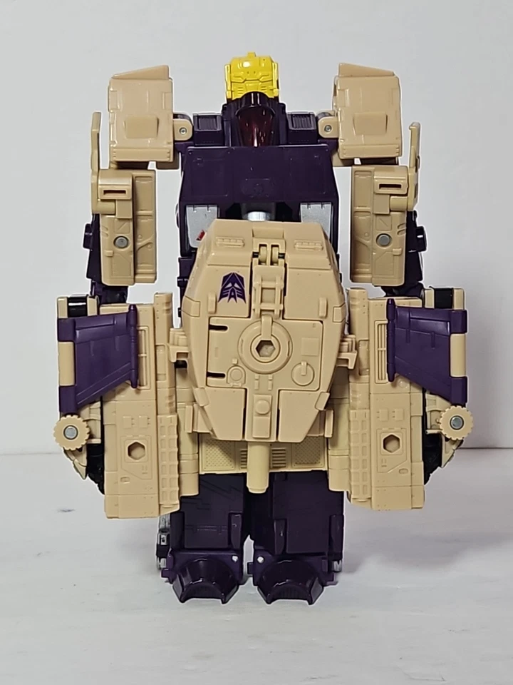 Transformers Generations Legacy Leader Class Blitzwing - Image 2 of 4