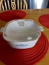 Coriningware P-2 1/2 - B Blue Cornfield Casserole Dish W/Lid