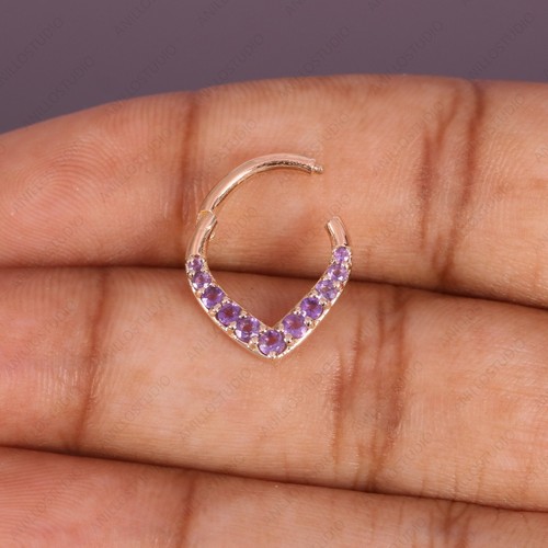 Clicker de tabique en forma de V de amatista natural en oro amarillo de 14 k, hélice, clicker de tragus - Imagen 14 de 17