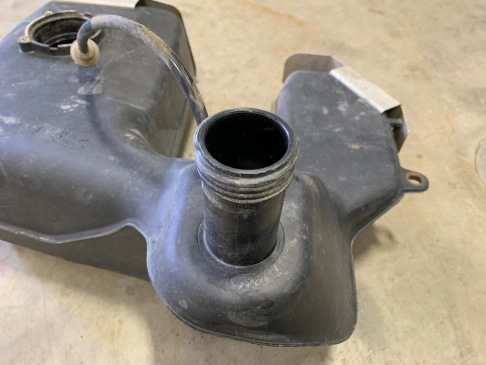 08-10 Arctic Cat Thundercat 1000 / 700 H1 (incl Mud Pro) Fuel Tank Gas Tank * - Image 3 of 4