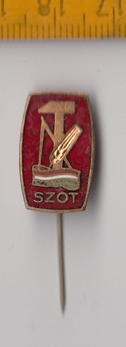 Vintage HUNGARY pin badges brooches Coat of Arms Flag - Picture 41 of 41