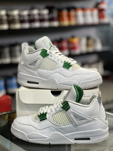 Size 9.5 - Jordan 4 Retro Metallic Pack 