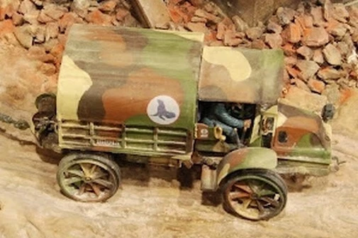 Latil TAR tracteur d'artillerie 1916- 1940 , kit résine1:72 ALBY - Image 4 of 4