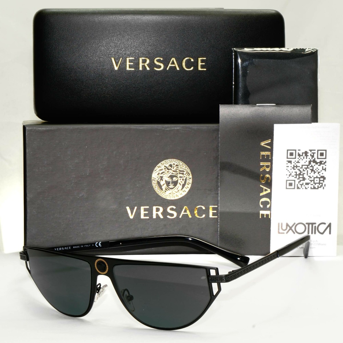Authentic Versace Mens Unisex Black Medusa Metal Sunglasses  display picture 3