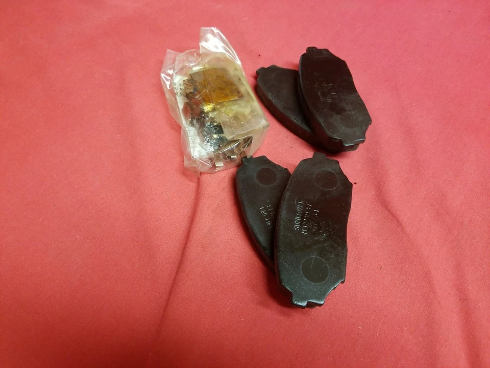 KIT DE PASTILLAS DE FRENO GM 1990-93 CHEVROLET ISUZU PONTIAC GEO GM 97011892 NUEVO DE STOCK Foto 3 de 3