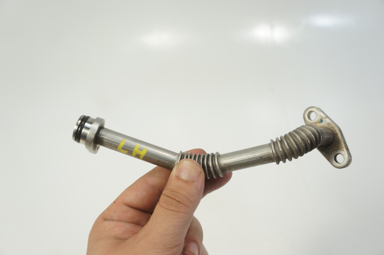 2014-2016 maserati ghibli LEFT DRIVER SIDE turbo oil pipe line hose return OEM