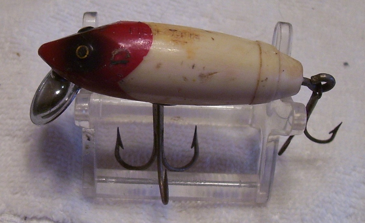 fish obite lure South Bend Fish-Obite, SSY Silver Speckled/"Shadow-O-Wave" Stripe Color Anglers can choose to replace these with single or treble hooks as required VINTAGE TACKLE/SOUTH BEND FISH-OBITE W/LURE