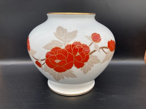 Okura Touen Peony Vase 20cm