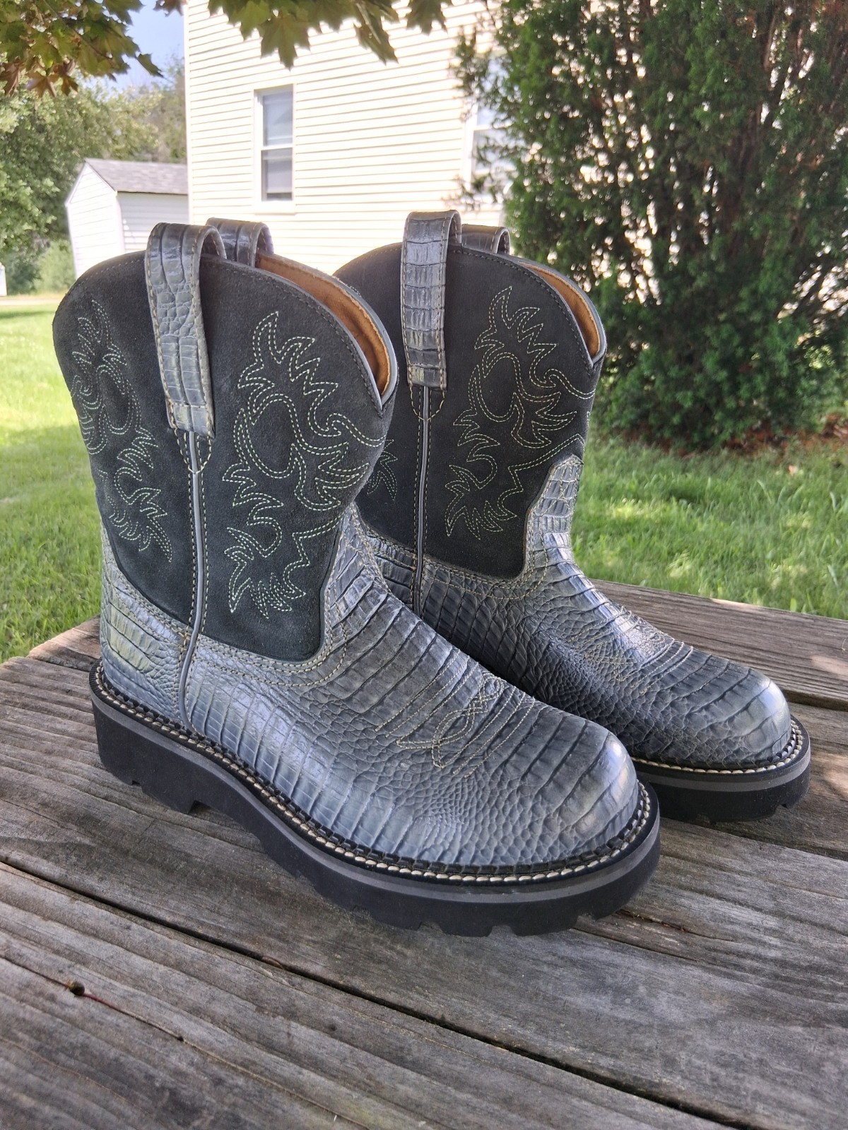 Ariat Fatbaby Original Western Boots Womans Size 8B Blue Croc Embossed Leather