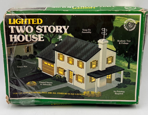 Kit de casa iluminado de dos pisos Bachmann Scenic Classics escala HO #49-2571 NUEVO EN CAJA | Zustand: New
