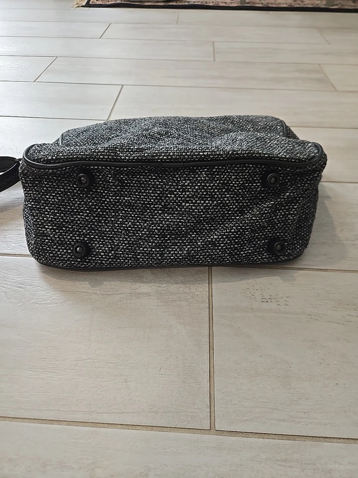 Bolsa de viaje de mano American Flyer con correa ajustable para el hombro gris/negro tweed Foto 4 de 4