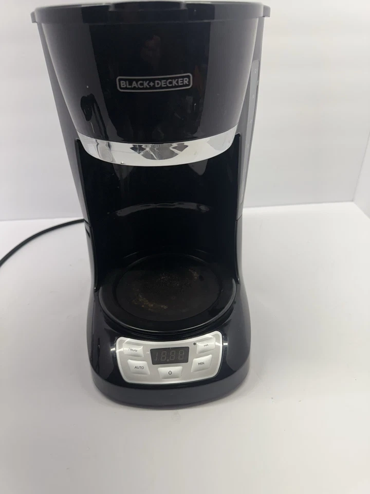 Black & Decker 12-cup programmable coffee maker bcm1410b - Image 3 of 4