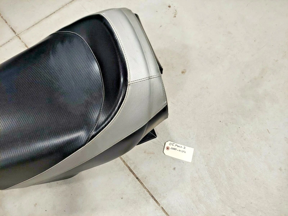 03-07 Skidoo Mach Z Seat Rev GSX 600 800 Renegade Black Silver REV  - Image 4 of 4