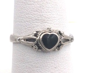 Sterling Silver Black Onyx Heart Ring Size 6 75 1 8grams Ebay