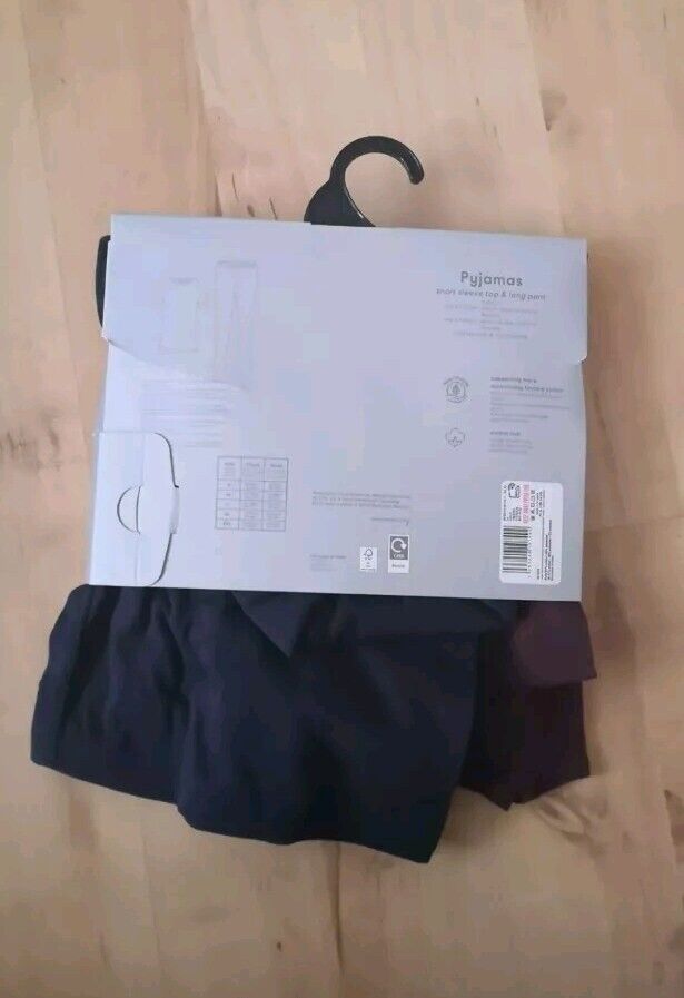 Foto 3 di 28