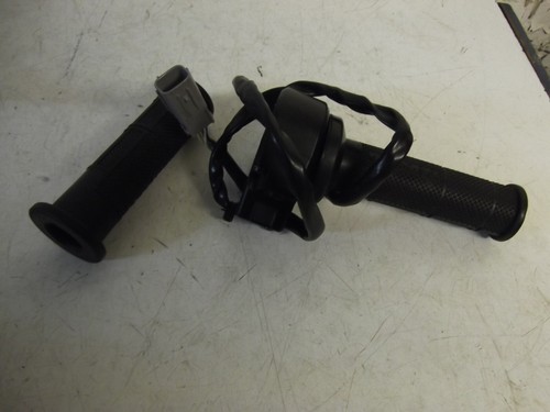 DUCATI MULTISTRADA 1260 EMPUÑADURAS DE MANILLAR Y GIRO DEL ACELERADOR - Imagen 1 de 3