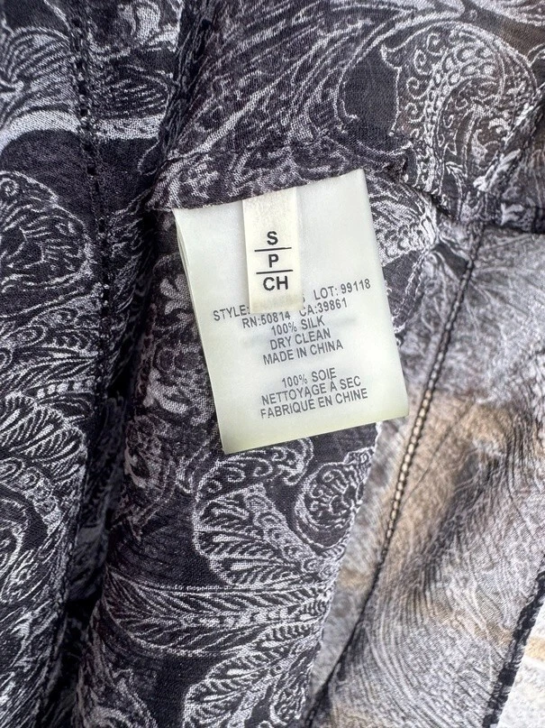 Blusa transparente floral cachemira 100 % seda cuello en V manga 3/4 Elie Tahari talla S Foto 4 de 4