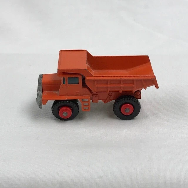 Vintage 1968 Matchbox Lesney No. 28d Mack Dump Truck - Excellent Condition - Image 3 of 4