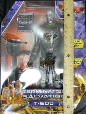 Playmates TERMINATOR Salvation T-600 Glowing Red LED Eyes 11 Playmates TERMINATOR Salvation T-600 Glowing Red LED Eyes 11