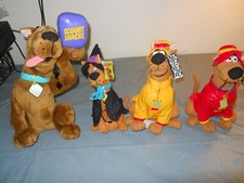 LOT- 4 Scooby-Doo plush-Cartoon network Toy network Looney Tunes
