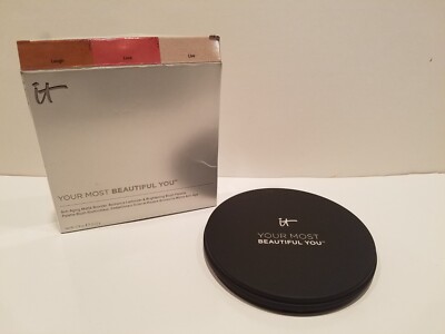 It Cosmetics- Your Most Beautiful You Anti-Aging Bronzer, Luminizer, Blush Palet