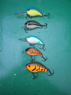 (4) Pre-Pradco Bandit 100 Series Crankbaits ( 1 ?) Fishing Lures, Nice!