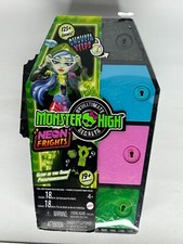 Monster High Neon Frights Skulltimate Secrets Ghoulia Yelps Doll - Brand New