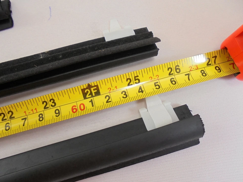 For Toyota KE70 AE70 TE72 CE70 4 Door Weatherstrip Window Glass Door Belt Rubber Foto 4 de 4